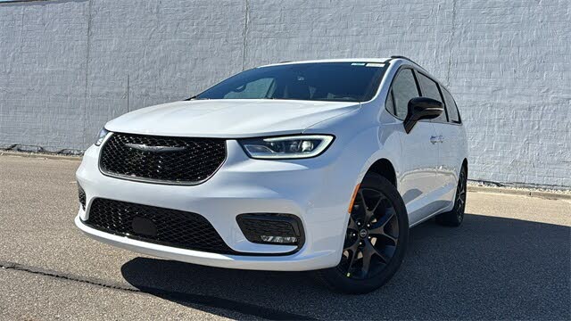 2026 Chrysler Pacifica Select FWD