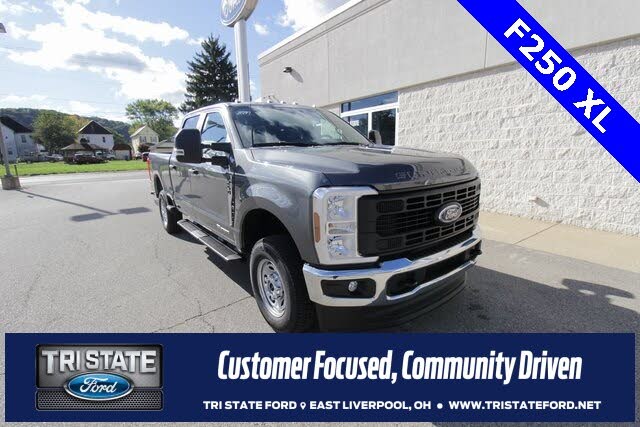 2026 Ford F-250 Super Duty XL Crew Cab 4WD