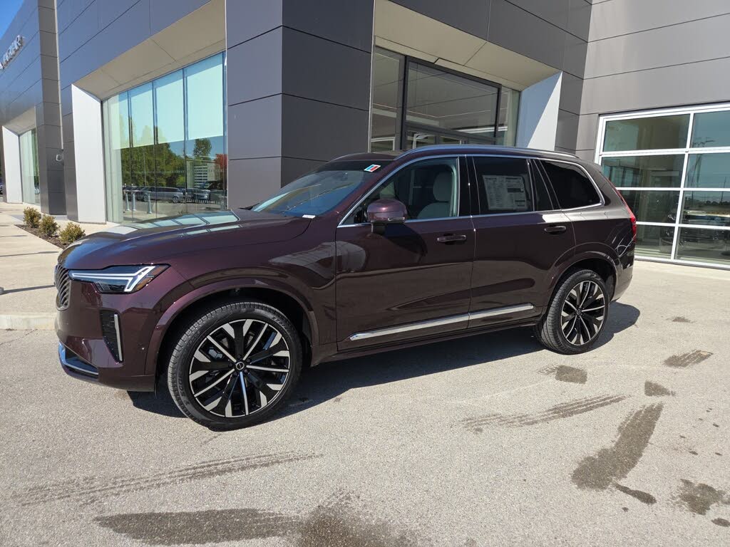 2026 Volvo XC90 B5 Plus 6-Passenger AWD