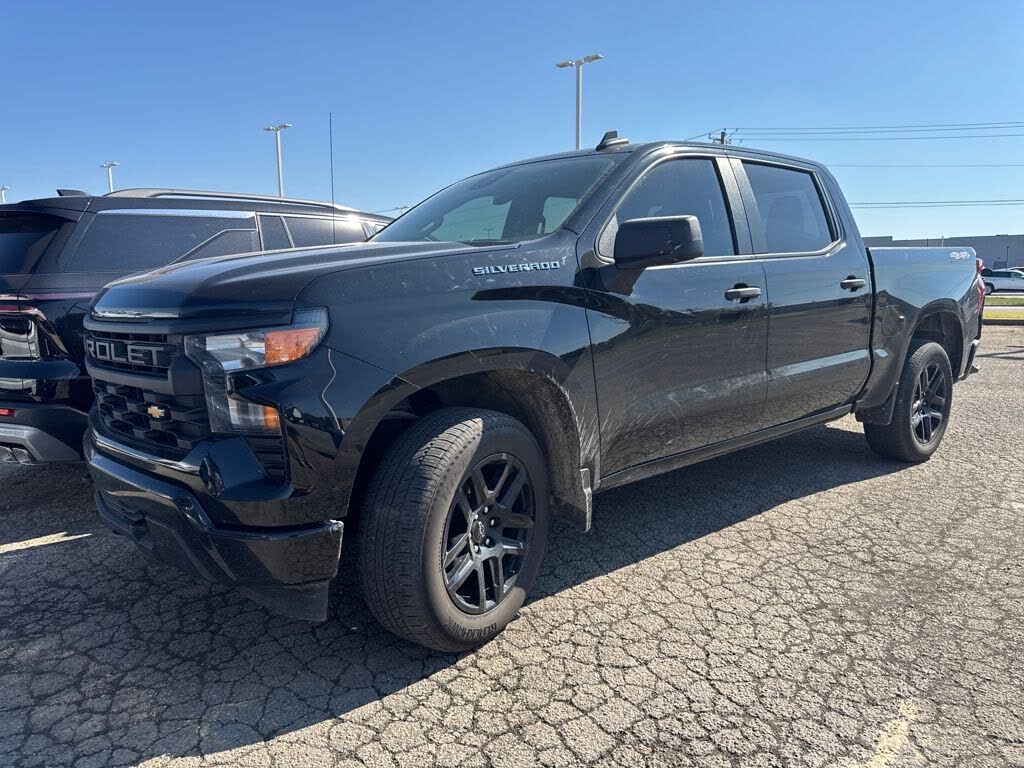2022 Chevrolet Silverado 1500 Custom Crew Cab 4WD