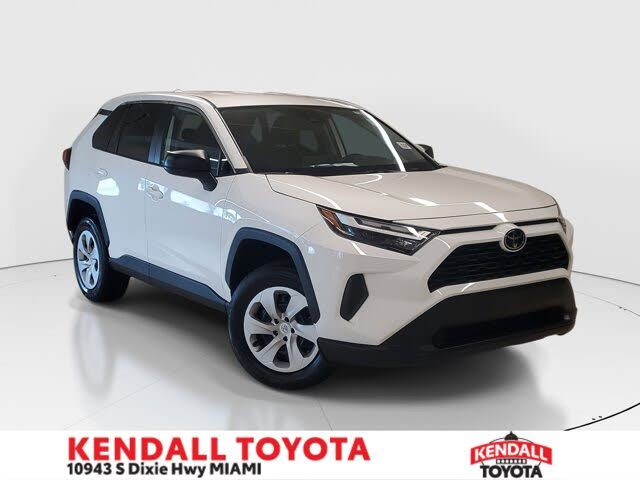 2024 Toyota RAV4 LE FWD