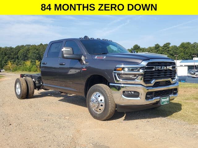 2026 RAM 3500 Chassis Tradesman Crew Cab LB DRW 4WD