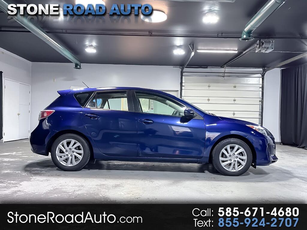 2012 Mazda MAZDA3 i Grand Touring Hatchback
