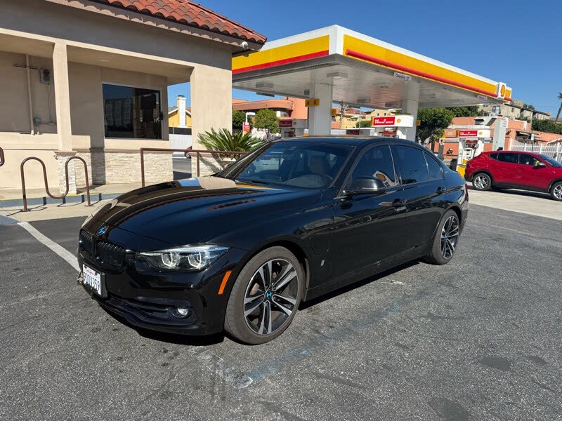 2018 BMW 3 Series 330e iPerformance Sedan RWD