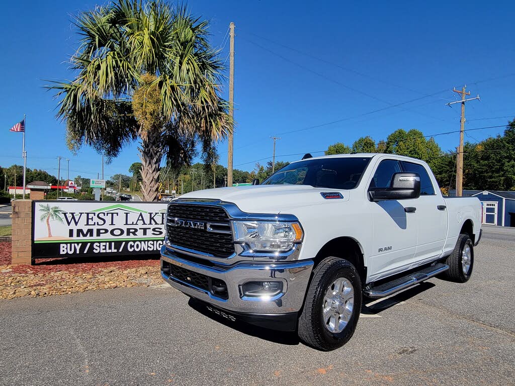 2024 RAM 2500 Big Horn Crew Cab 4WD