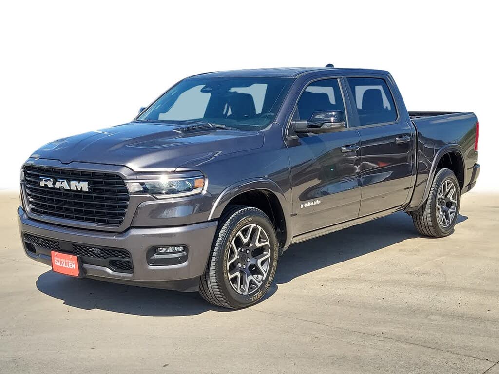 2025 RAM 1500 Laramie Crew Cab 4WD
