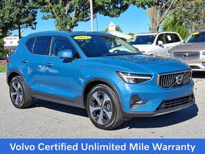 Volvo XC40 B5 Plus Bright Theme AWD