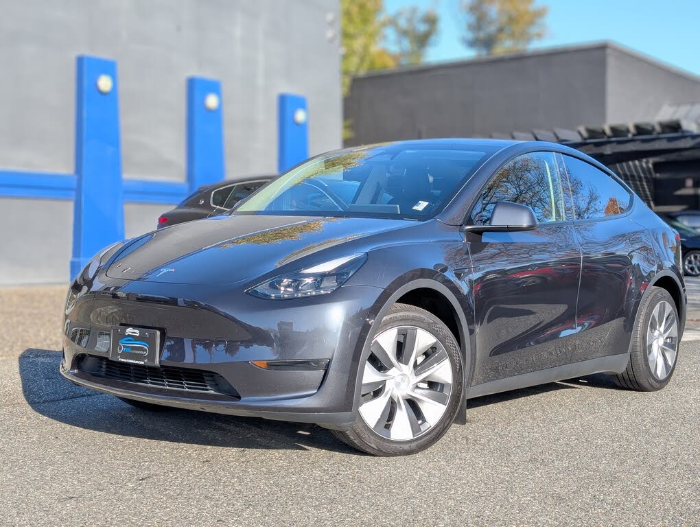 2024 Tesla Model Y RWD