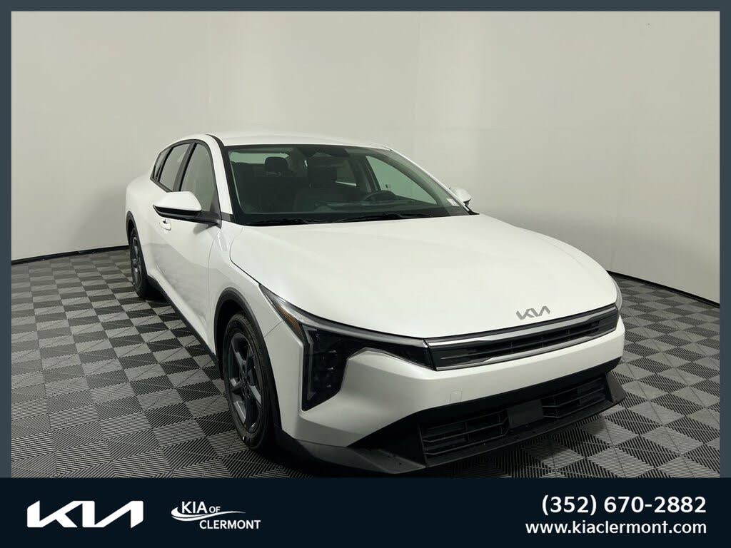2025 Kia K4 LXS FWD