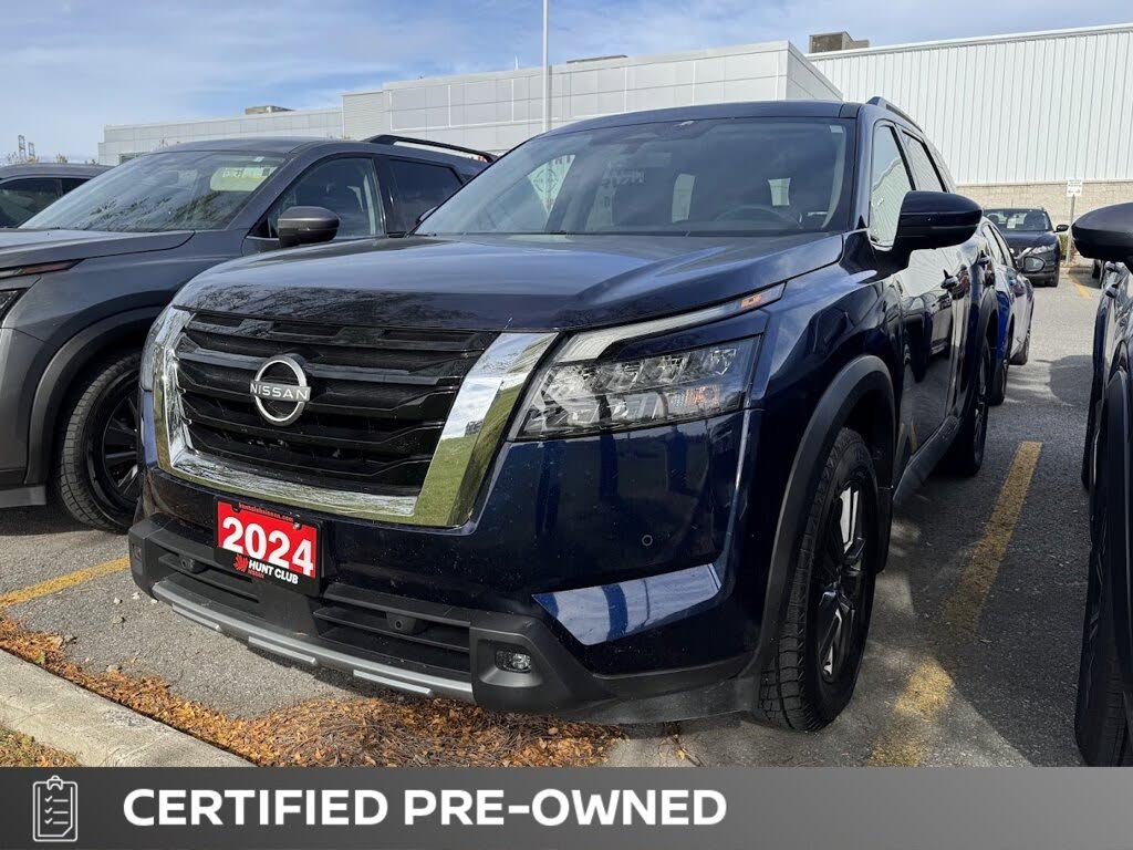 Nissan Pathfinder SV 4WD 2024