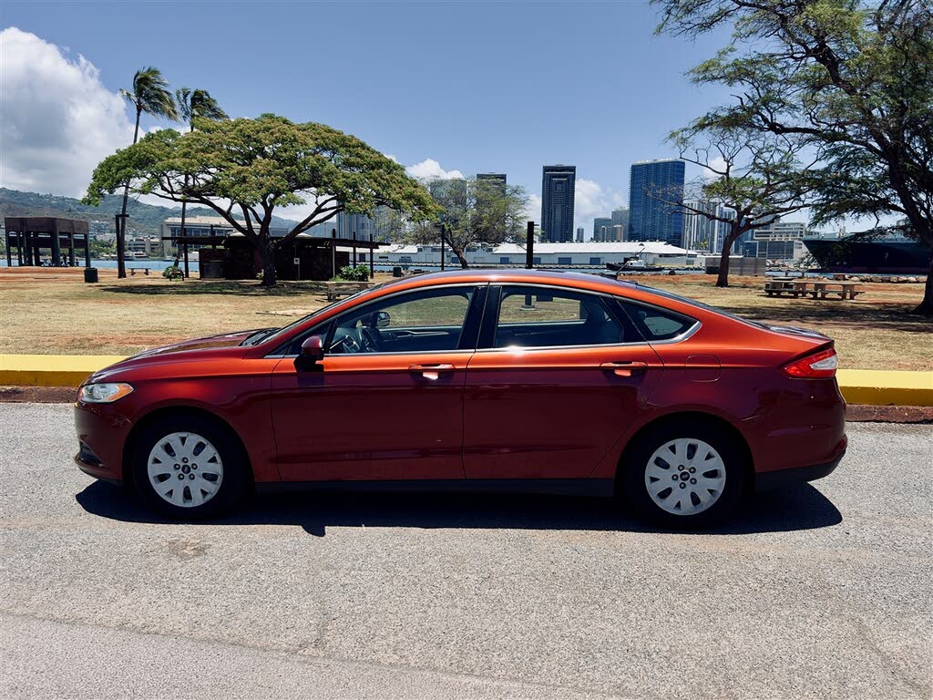 2014 Ford Fusion S