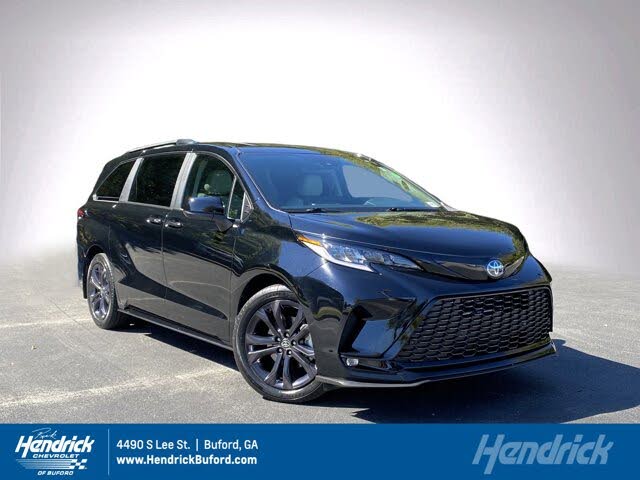 2025 Toyota Sienna XSE 7-Passenger FWD