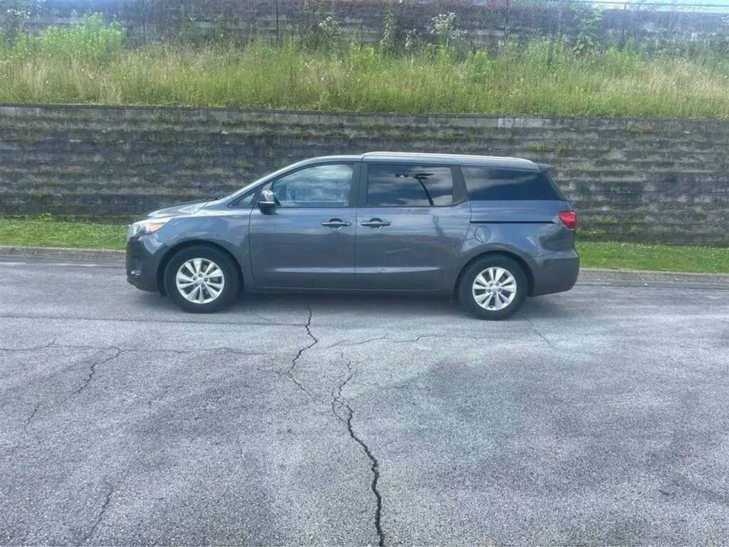 2016 Kia Sedona LX
