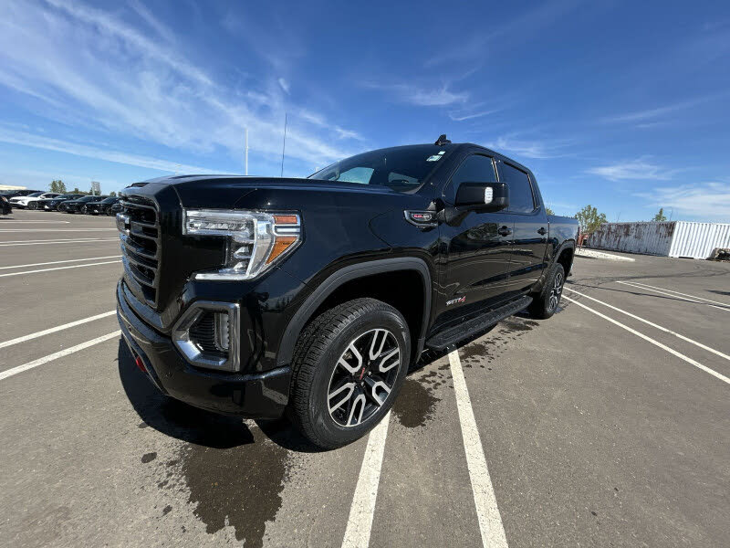 2022 GMC Sierra 1500 Limited AT4 Crew Cab 4WD