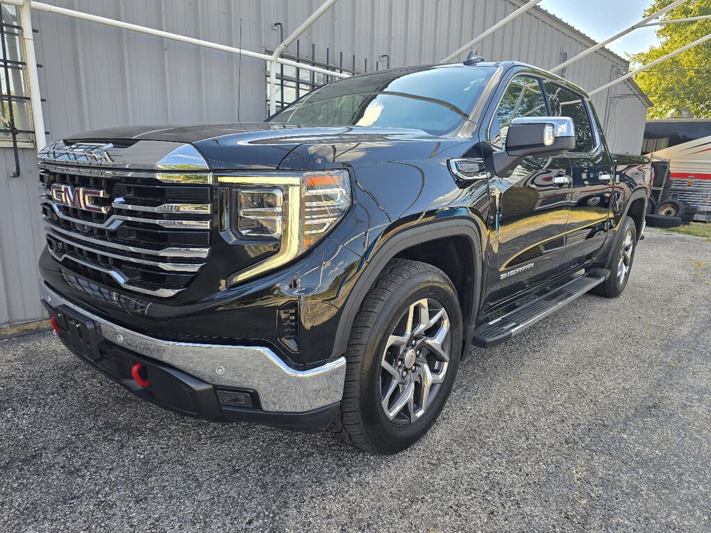 2024 GMC Sierra 1500 SLT Crew Cab 4WD
