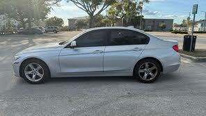 BMW 3 Series 328i Sedan RWD