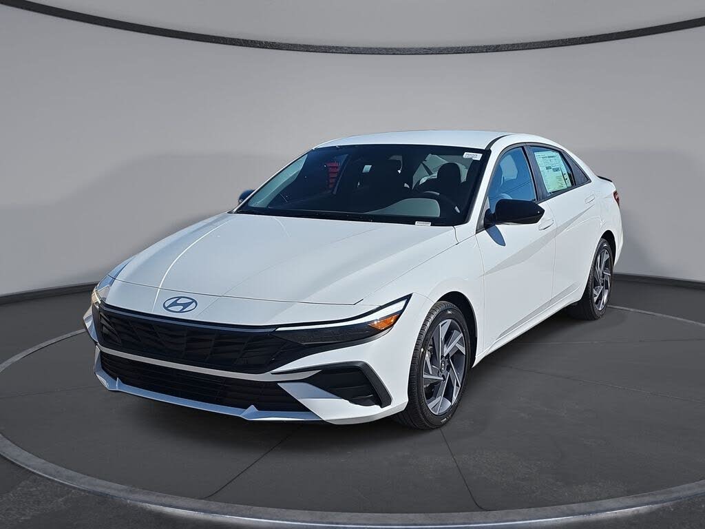 2025 Hyundai Elantra SEL Sport FWD