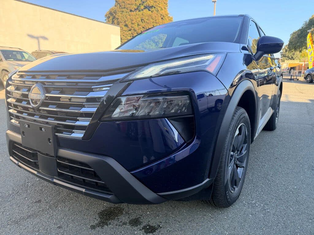 2025 Nissan Rogue SV FWD