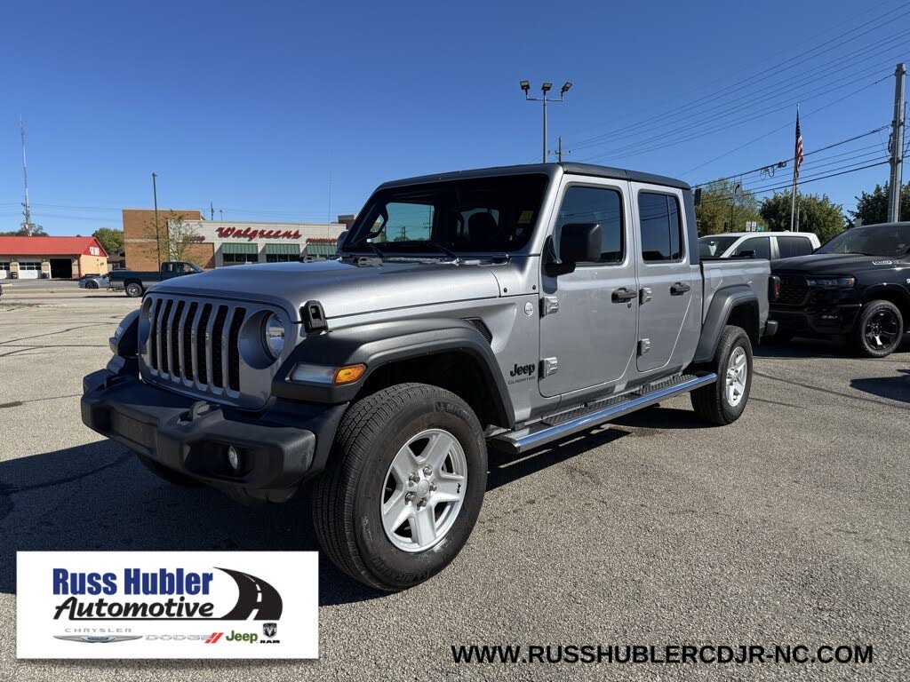 2020 Jeep Gladiator Sport Crew Cab 4WD