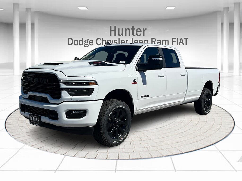 2026 RAM 3500 Laramie Crew Cab LB 4WD