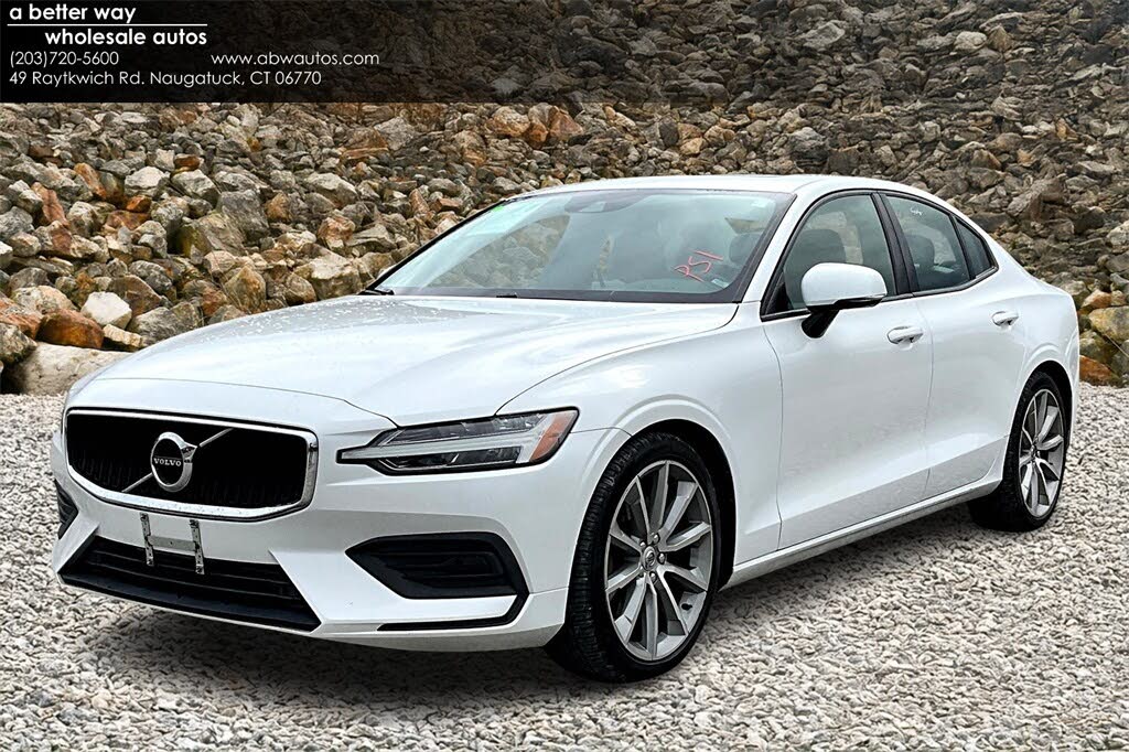 2020 Volvo S60 T6 Momentum AWD