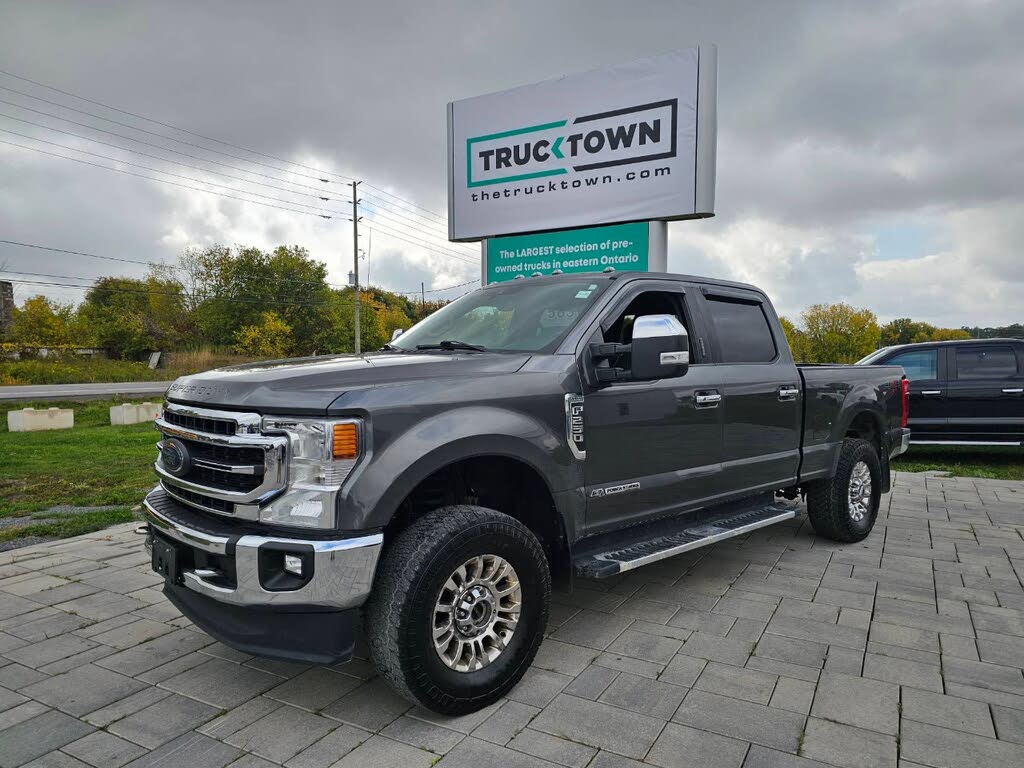 2020 Ford F-250 Super Duty Lariat Crew Cab 4WD