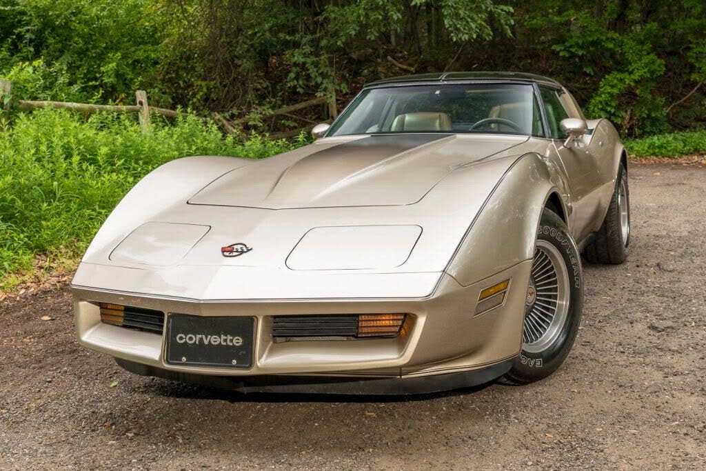 1982 Chevrolet Corvette Collector Edition Coupe RWD