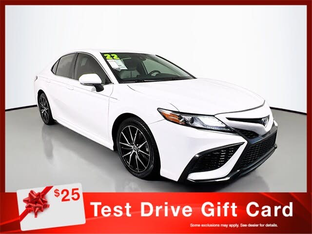 2022 Toyota Camry SE FWD