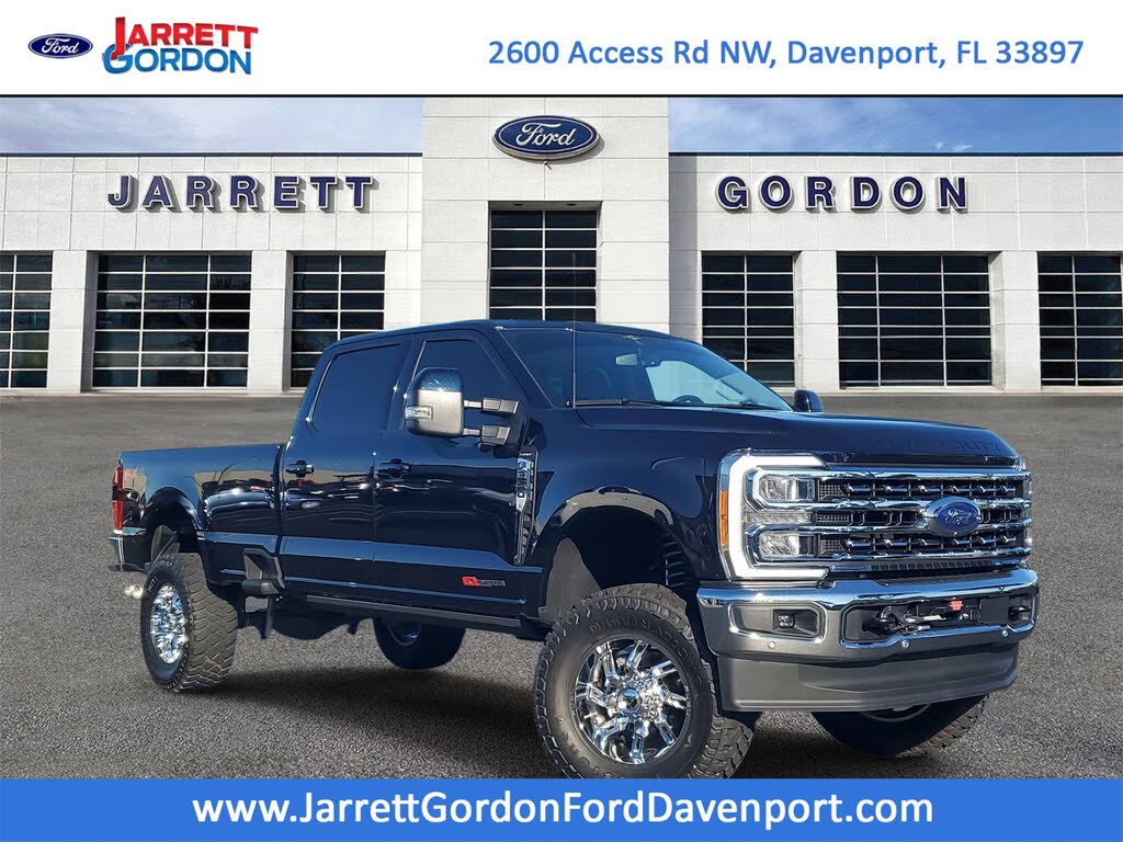 2023 Ford F-350 Super Duty Lariat Crew Cab 4WD