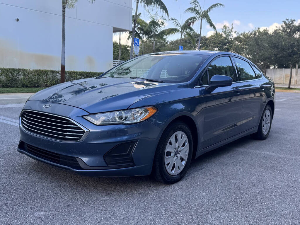 2019 Ford Fusion S
