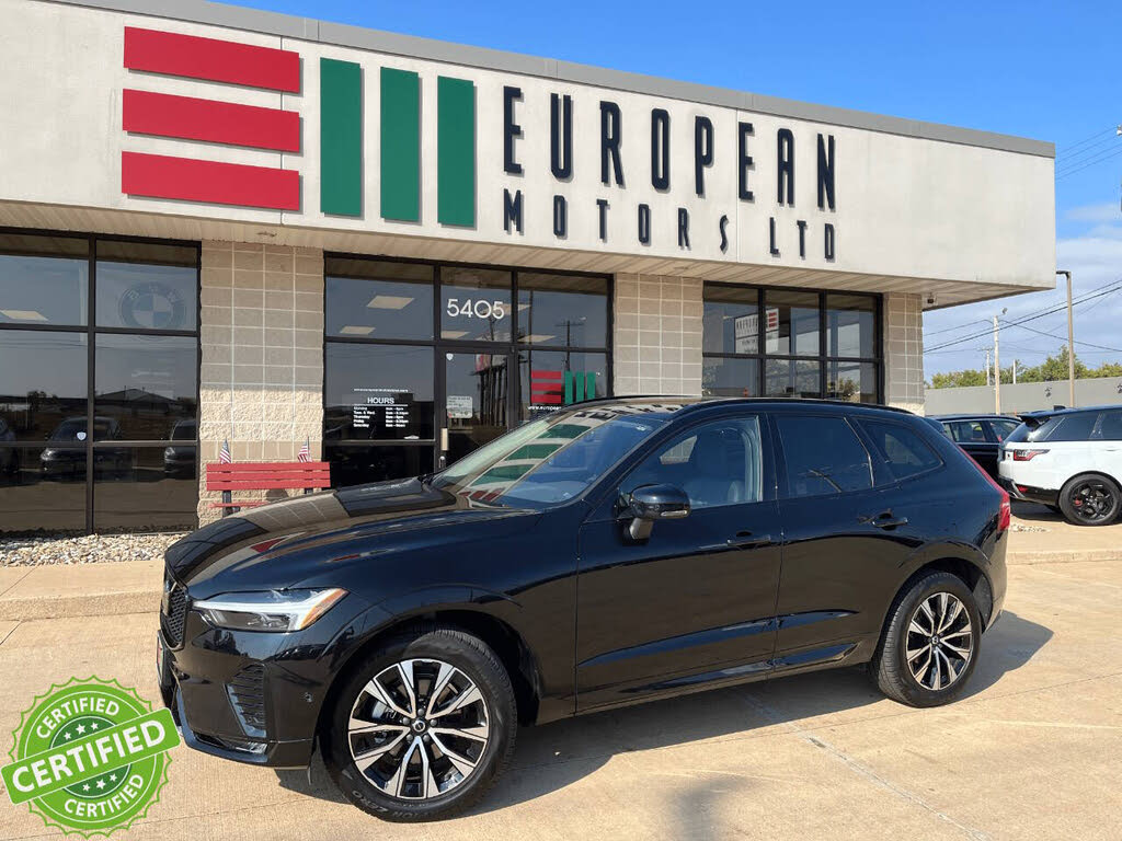 2025 Volvo XC60 B5 Plus Dark Theme AWD