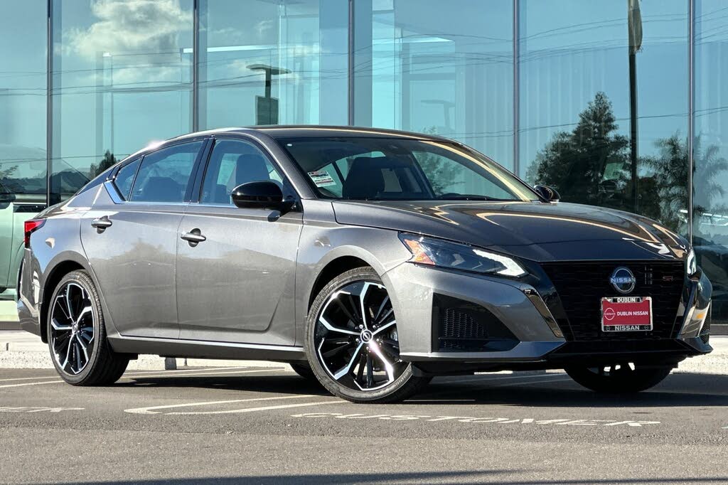 2025 Nissan Altima 2.5 SR FWD