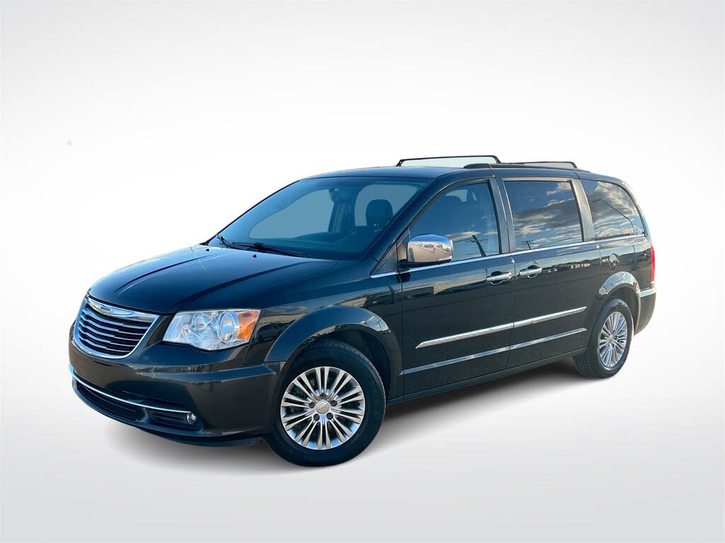 2015 Chrysler Town & Country Touring-L FWD