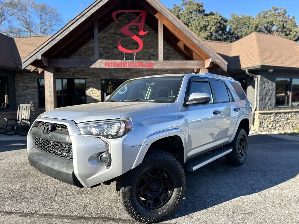 2017 Toyota 4Runner SR5 4WD