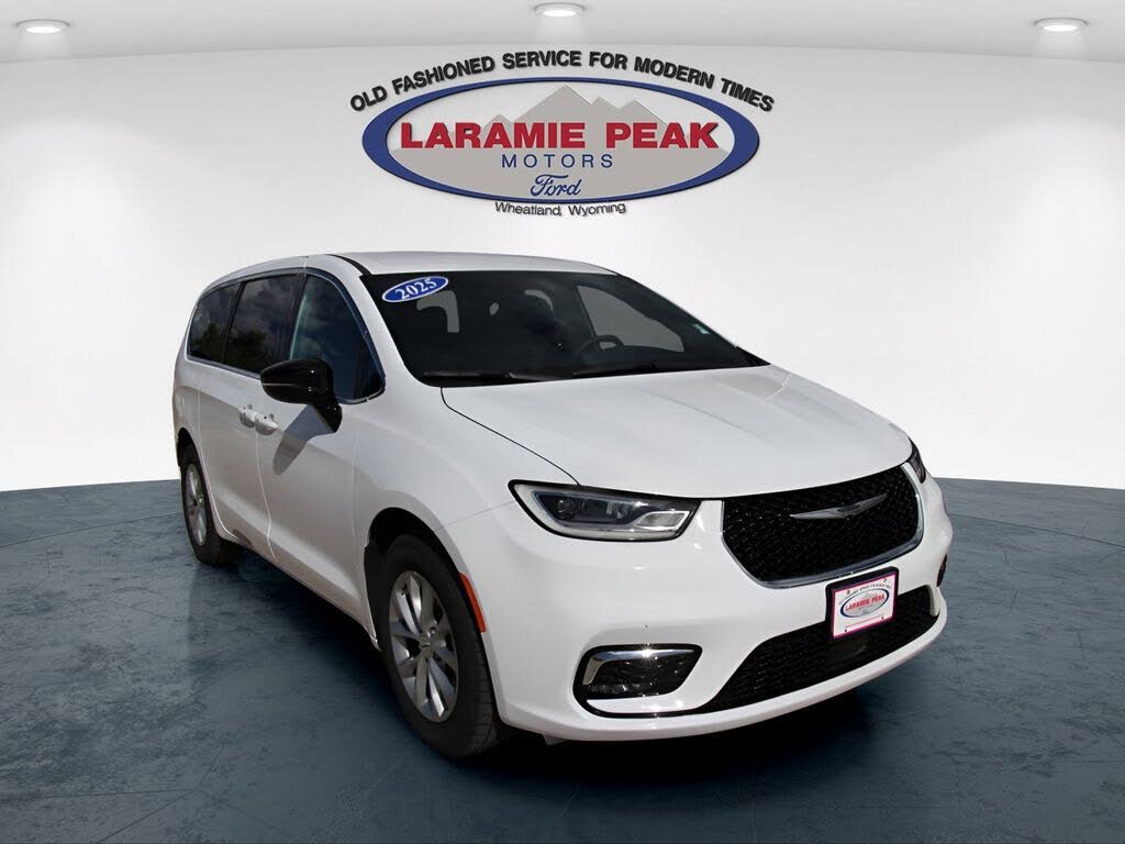 2025 Chrysler Pacifica Select AWD