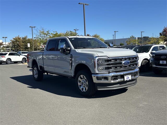 2026 Ford F-350 Super Duty Lariat Crew Cab 4WD