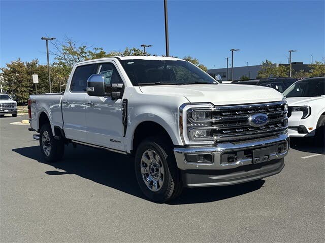 2026 Ford F-350 Super Duty Lariat Crew Cab 4WD
