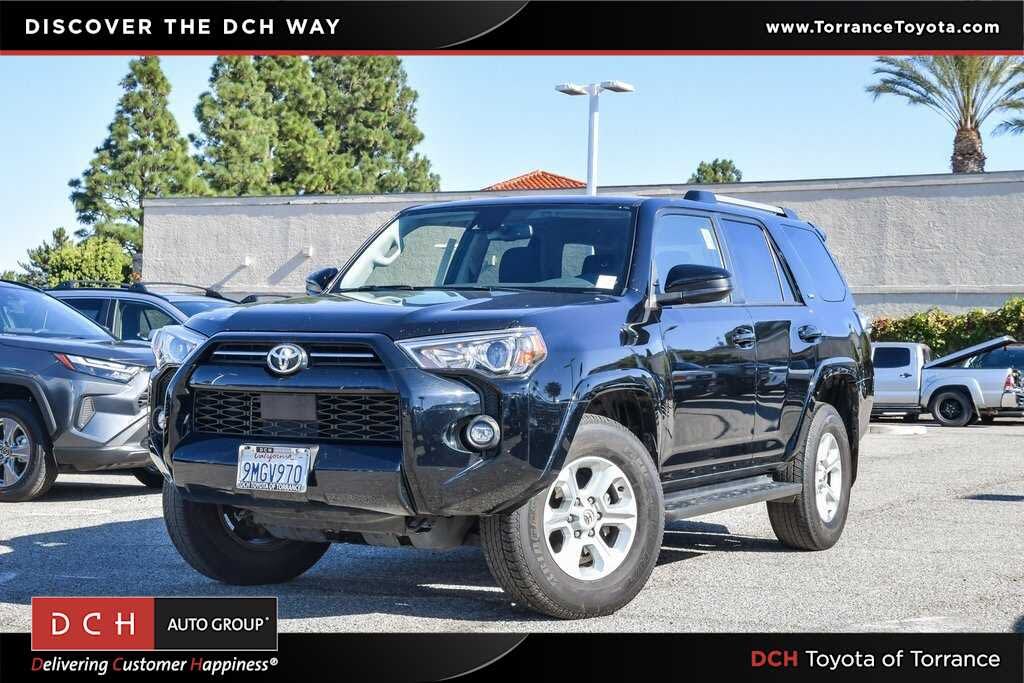 2024 Toyota 4Runner SR5 4WD