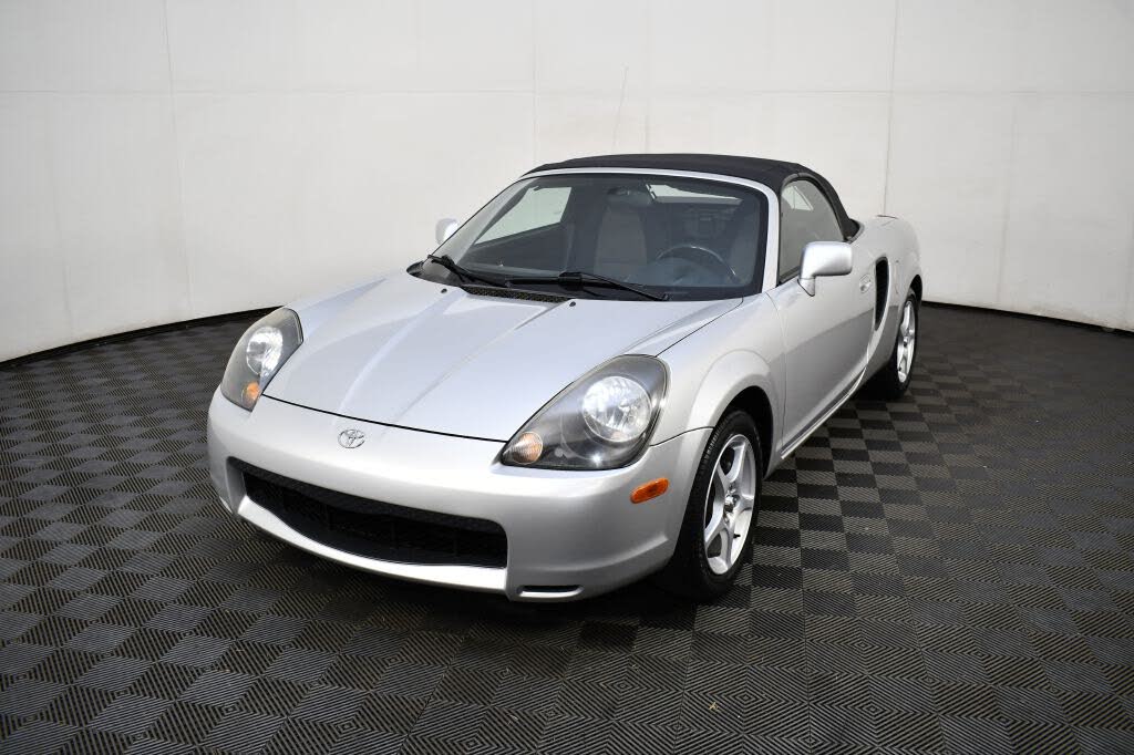 2000 Toyota MR2 Spyder 2 Dr STD Convertible