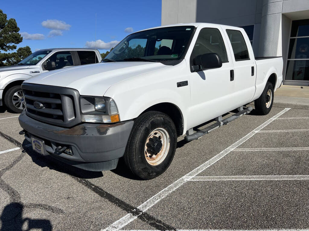 2004 Ford F-250 Super Duty XL Crew Cab RWD