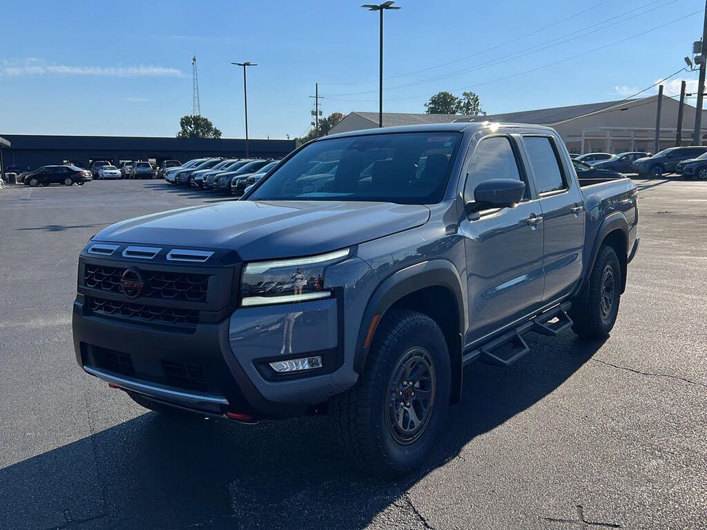 2026 Nissan Frontier PRO-4X Crew Cab 4WD