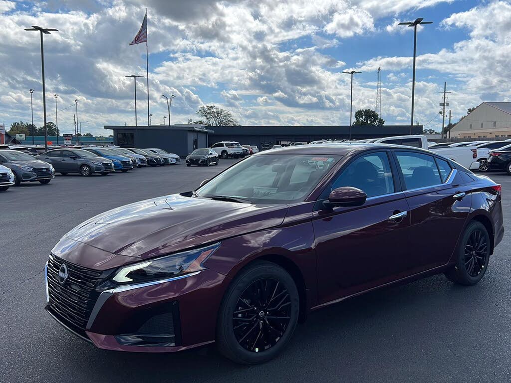 2025 Nissan Altima 2.5 SV FWD