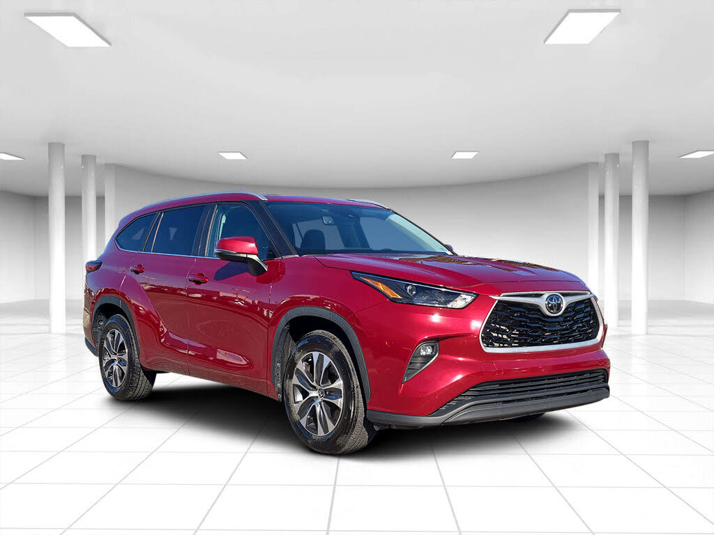 2023 Toyota Highlander L FWD