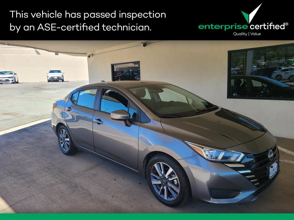 2023 Nissan Versa SV FWD