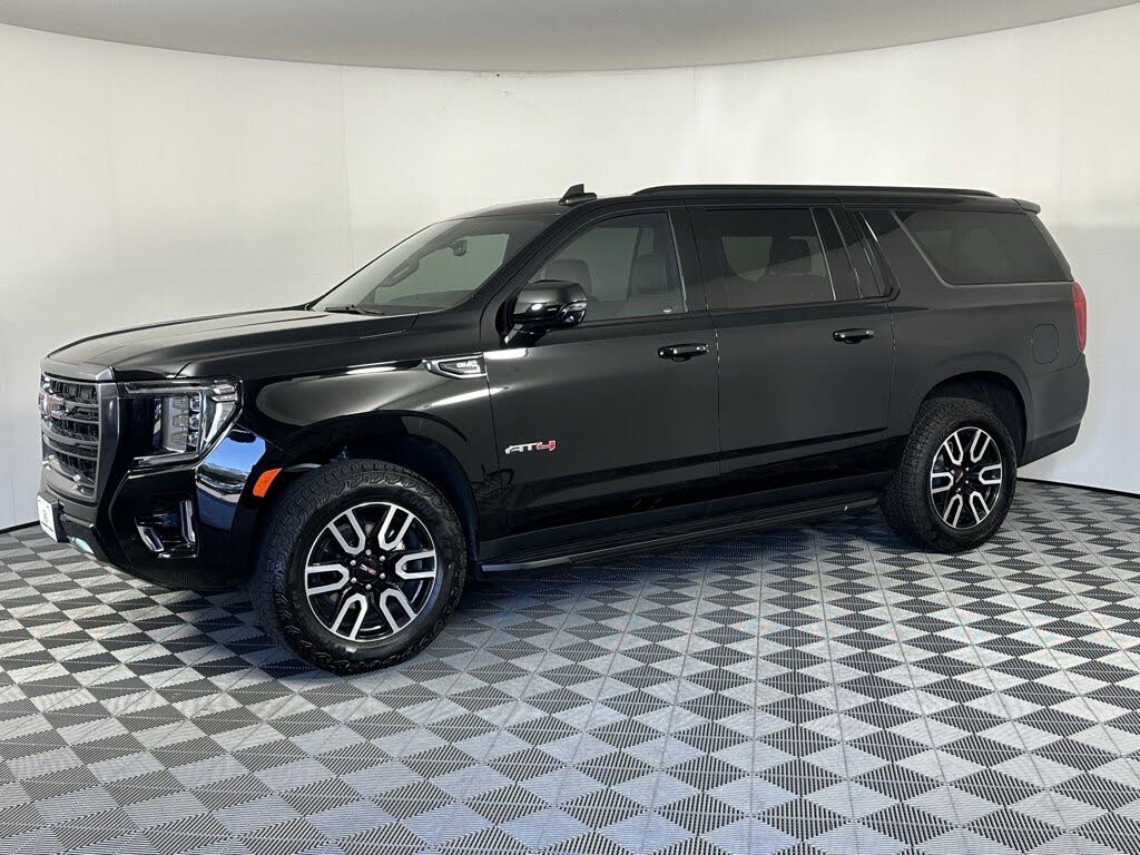 2024 GMC Yukon XL AT4 4WD