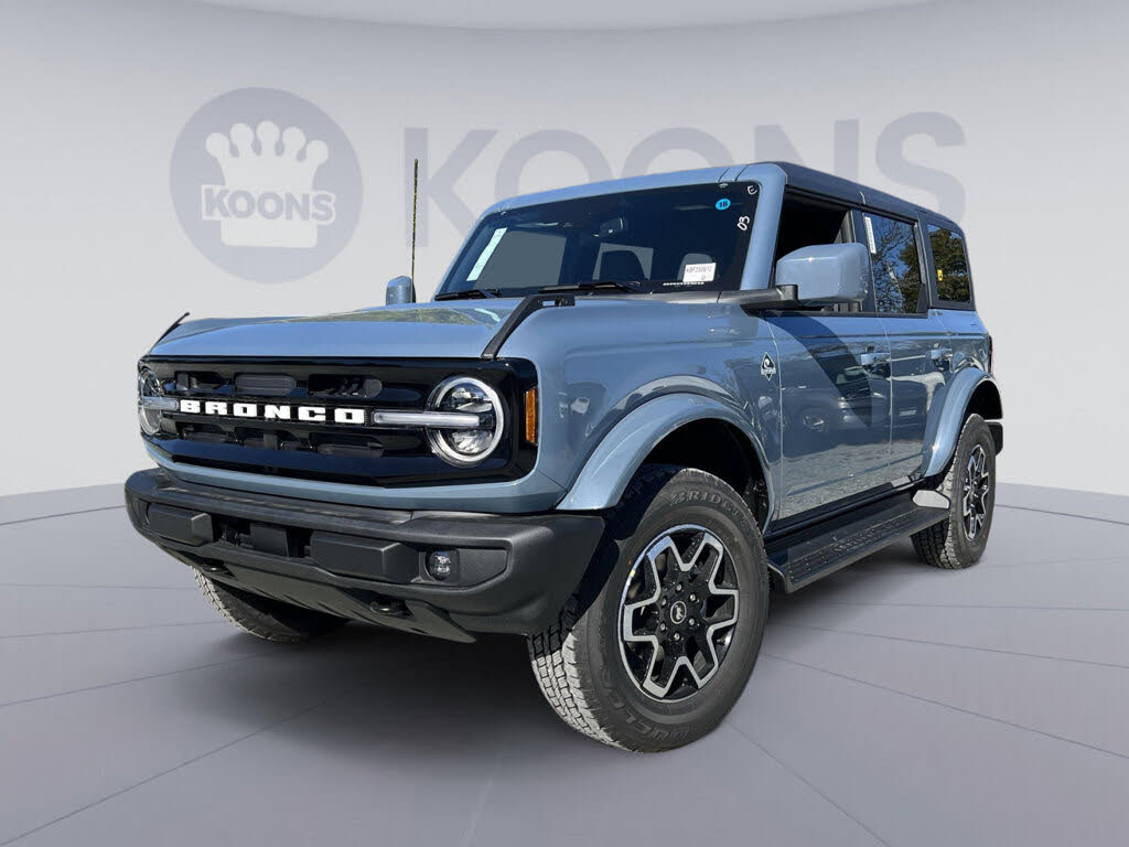 2025 Ford Bronco Outer Banks 4-Door 4WD