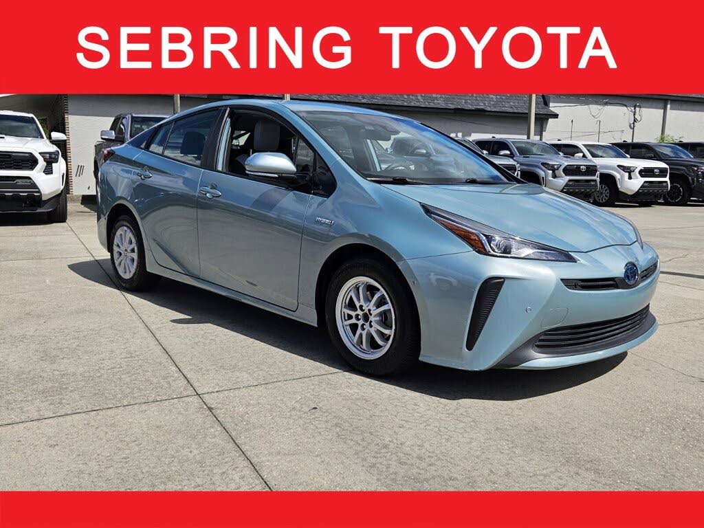 2019 Toyota Prius LE FWD