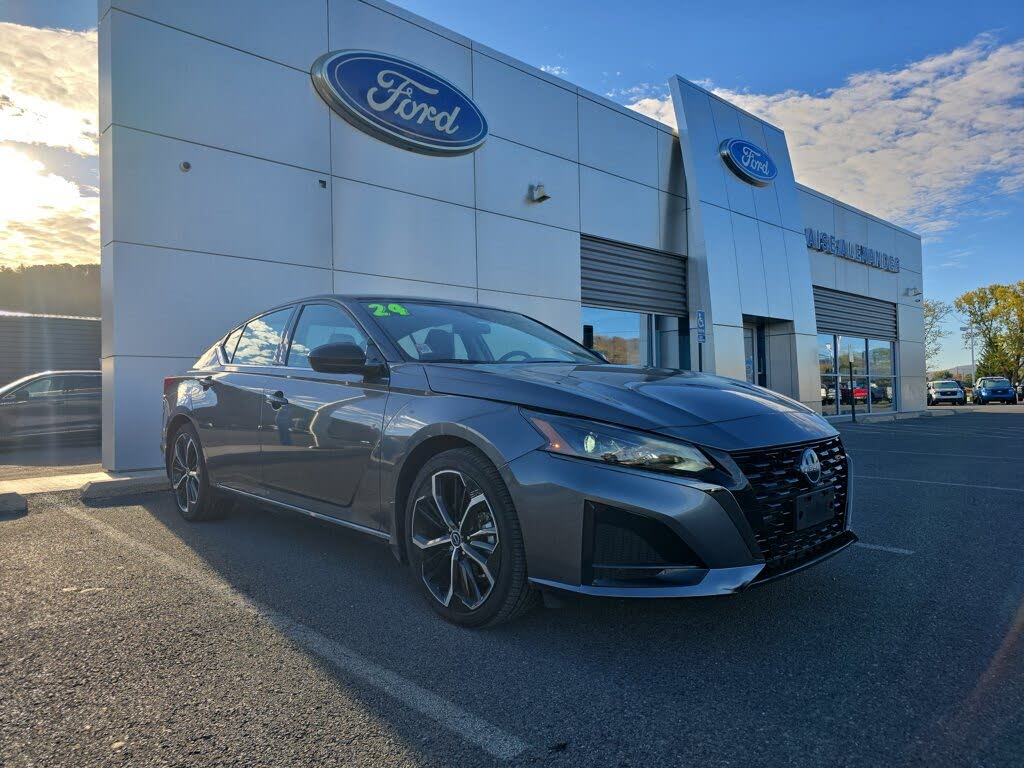 2024 Nissan Altima 2.5 SR FWD