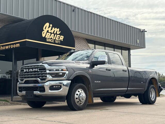2025 RAM 3500 Limited Crew Cab LB DRW 4WD
