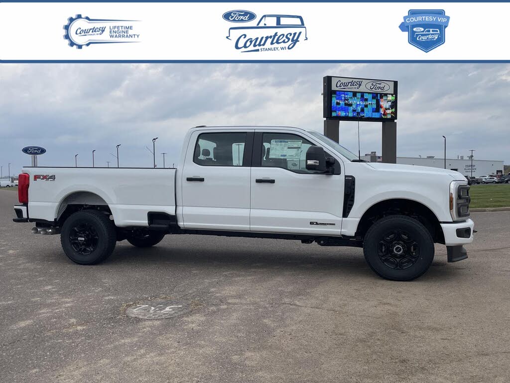 2026 Ford F-350 Super Duty XL Crew Cab 4WD